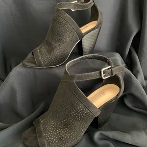 JUSTFAB AMENA SIZE 7.5 BLACK BOOTIES